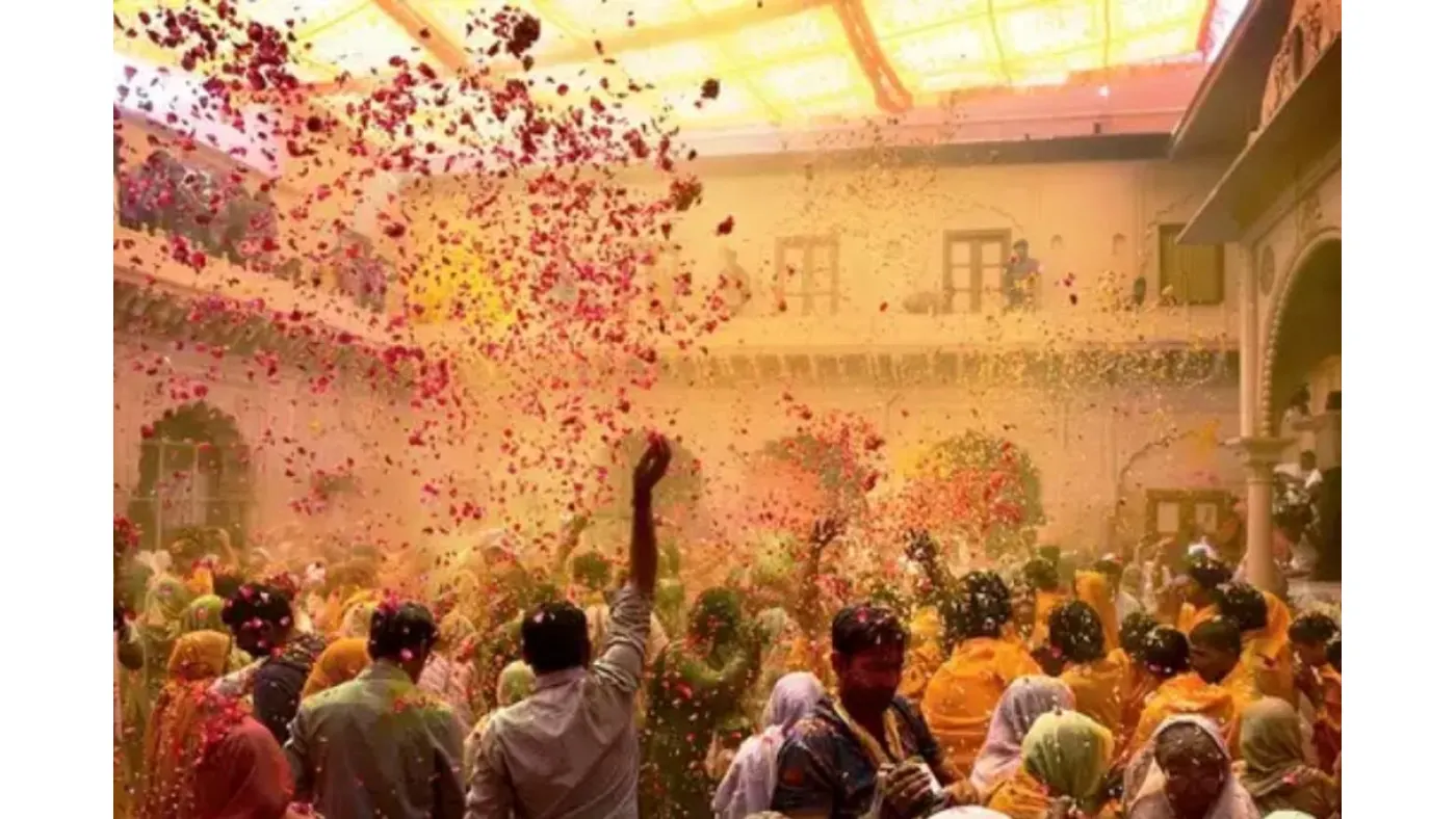 Phoolon-wali-holi-1024x683-1