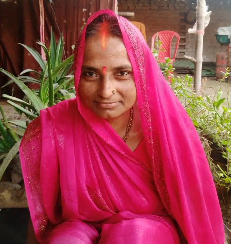 देवरिया कला में ट्रेन की चपेट में आने से 50 वर्षीय महिला की मौत